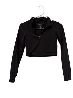 Black Long-Sleeve Cropped Quarter-Zip Top
